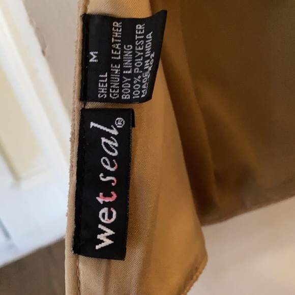Wet seal leather top - Picture 2 of 2
